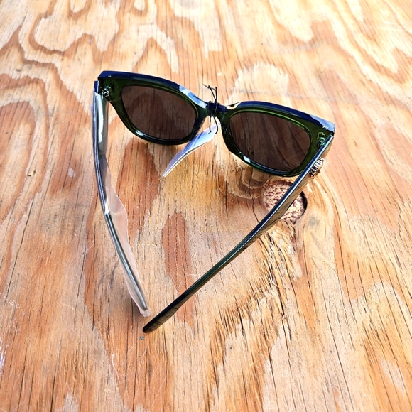 Kleo Stylish Black Sunglasses - Picture 9 of 16
